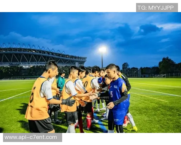 探索lcm足球的魅力与技术提升之路,助力青少年成长与发展 探索lcm足球的魅力与技术提升之路,助力青少年成长与发展