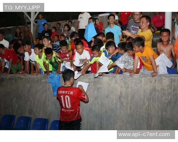 挑战不可能足球的力量与梦想交织成的传奇之路 挑战不可能足球的力量与梦想交织成的传奇之路